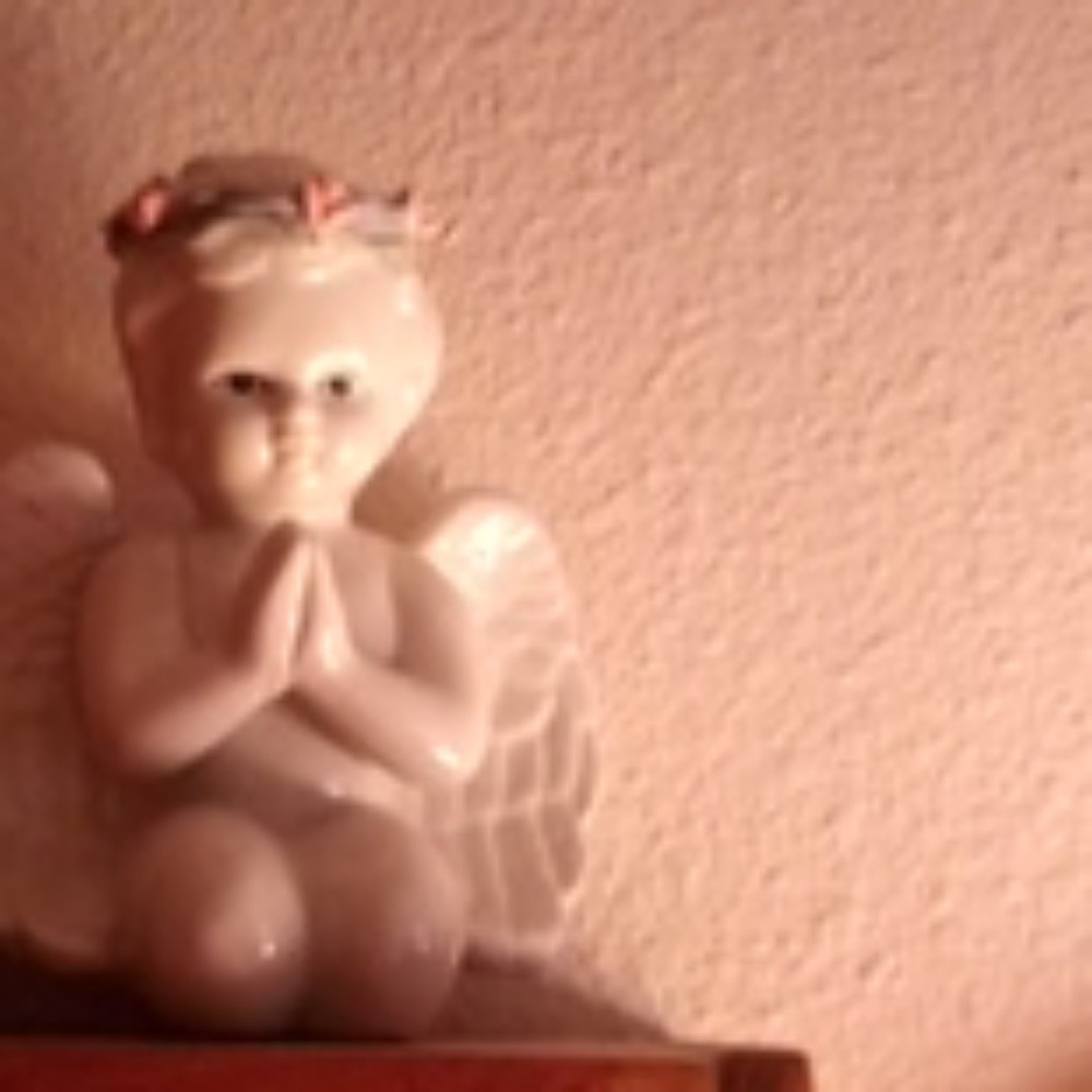 2 glass angels